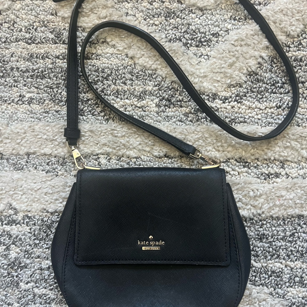 The cutest Kate Spade shoulder/crossbody bag
